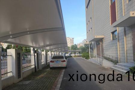 `上海膜結(jié)構停車(che)棚(peng)制作(zuo)介紹`
