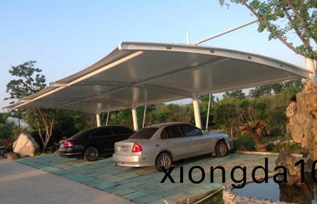 `膜(mo)結(jié)(jie)構(gòu)停車(che)棚(peng)是(shi)什(shen)么(me)材(cai)質(zhì)(zhi)？`