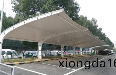 `怎(zen)么安(an)裝膜(mo)結(jié)構(gòu)停(ting)車棚?`