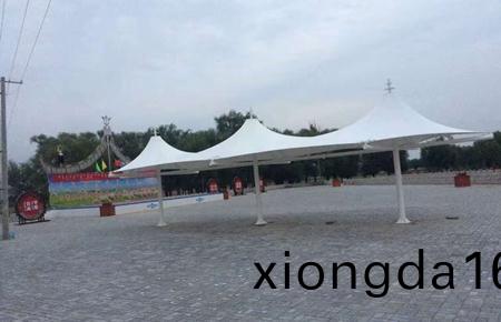 `戶外(wai)膜結構雨(yu)棚(peng)定(ding)做批發(fā)(fa)便(bian)宜(yi)嗎(ma)？`
