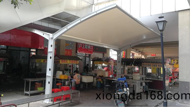 `界首(shou)國(guó)禎廣場(chǎng)(chang)雙(shuang)挑膜結(jié)(jie)構(gòu)遮陽(yáng)(yang)雨(yu)棚項(xiàng)(xiang)目(mu)`